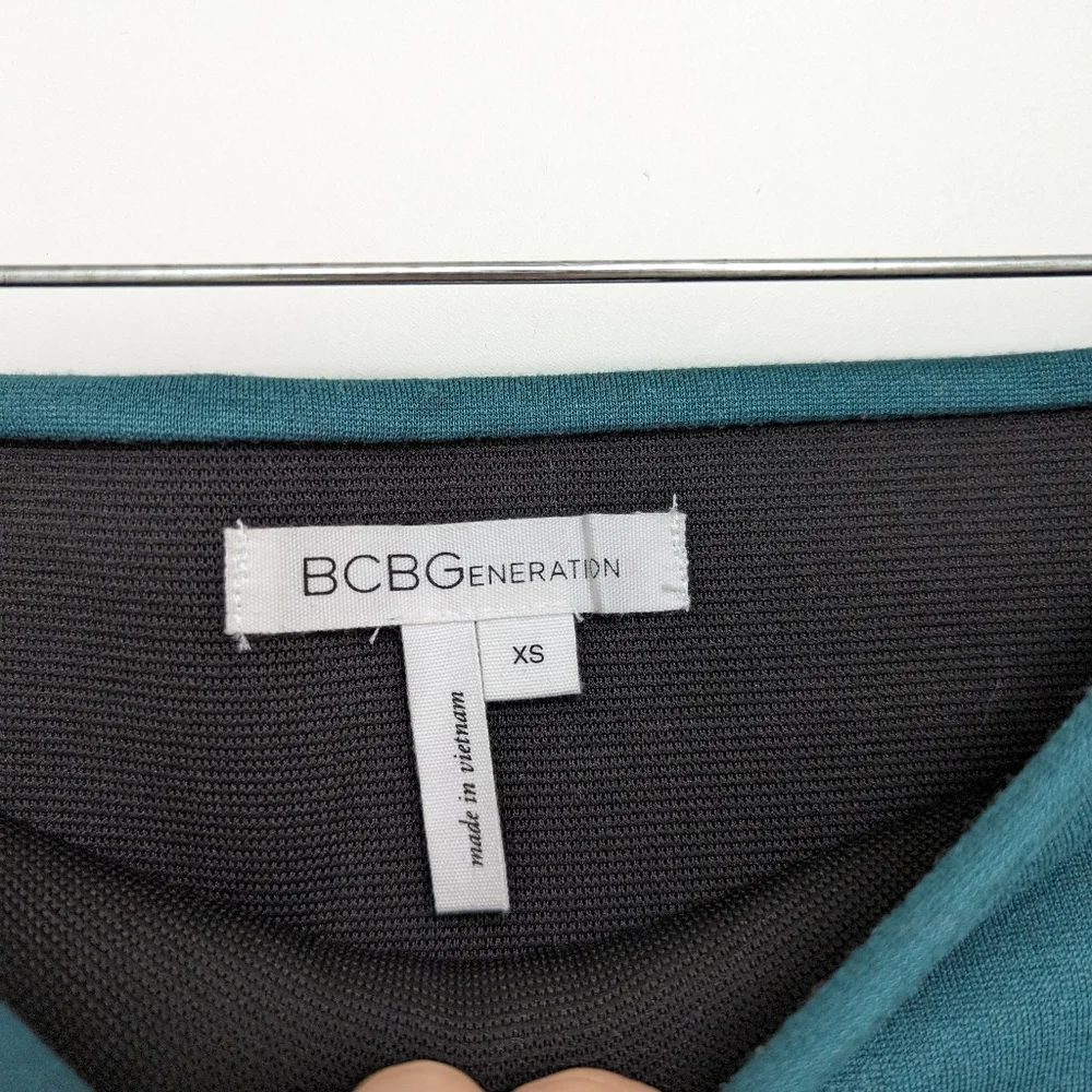 BCBGeneration Green Mini Skirt - Picture 3 of 9